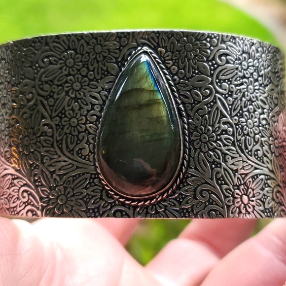 New Oversized Labradorite 925 Silver Cuff Bracelet. - Picture 4 of 16